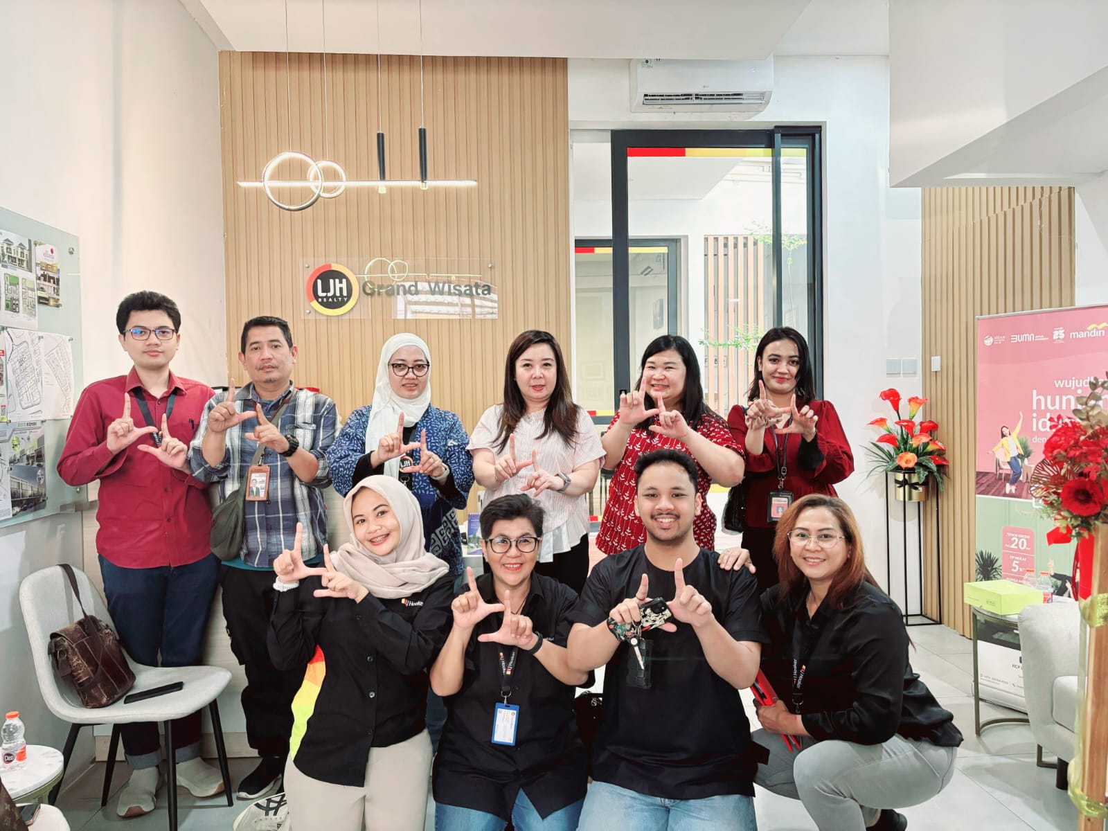 Team LJH Relaty Grand Wisata