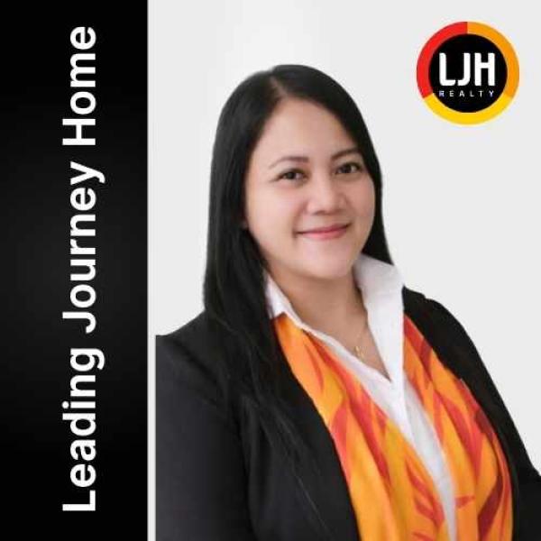 Rita Atin Purwaningsih photo
