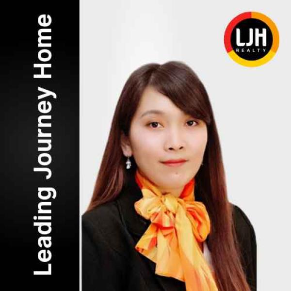 Nopi Yulianti photo