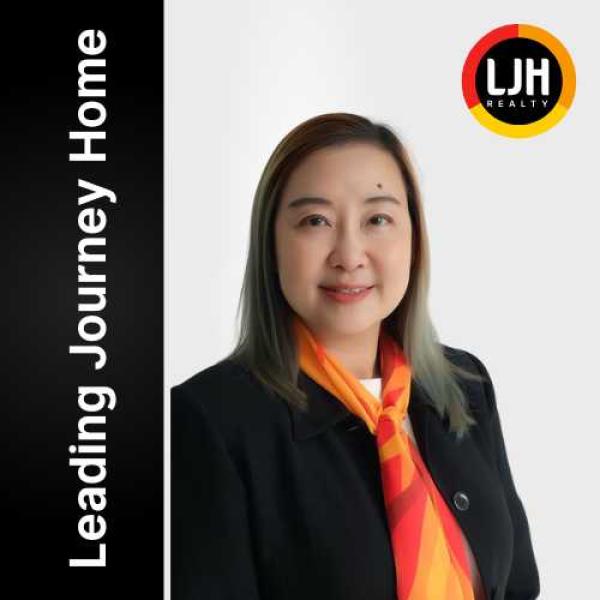 Yuliana Purnomo  photo