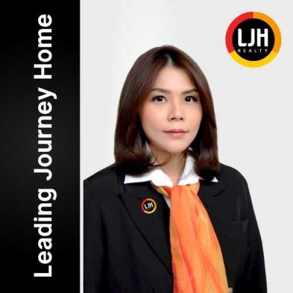Belinda Faustina  photo