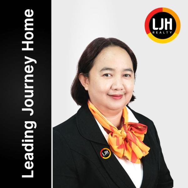 Lorensia Endah Haryanti  photo