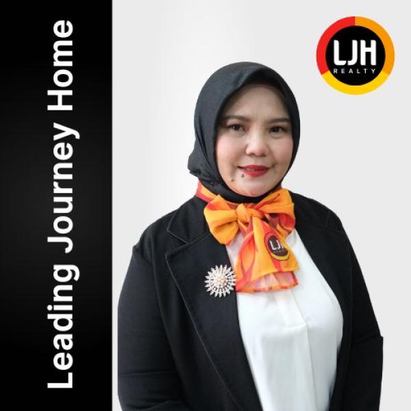 Indah Satriyowati INDAH photo